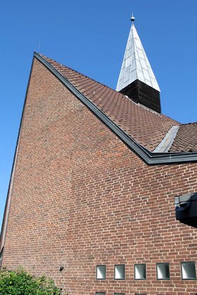 Seitenansicht der Dietrich-Bonhoeffer-Kapelle